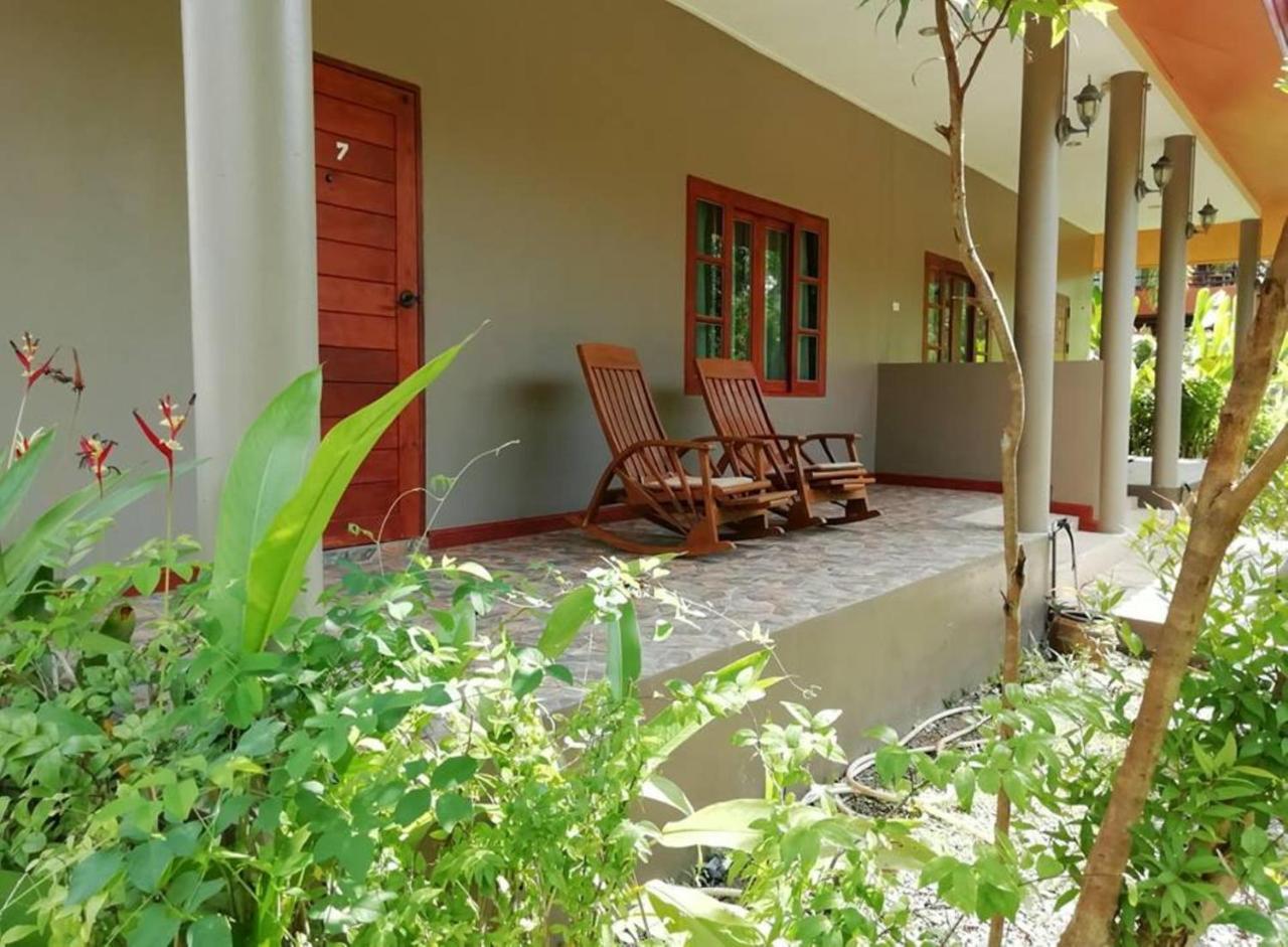 Lanta Wanida Resort Koh Lanta Exterior foto